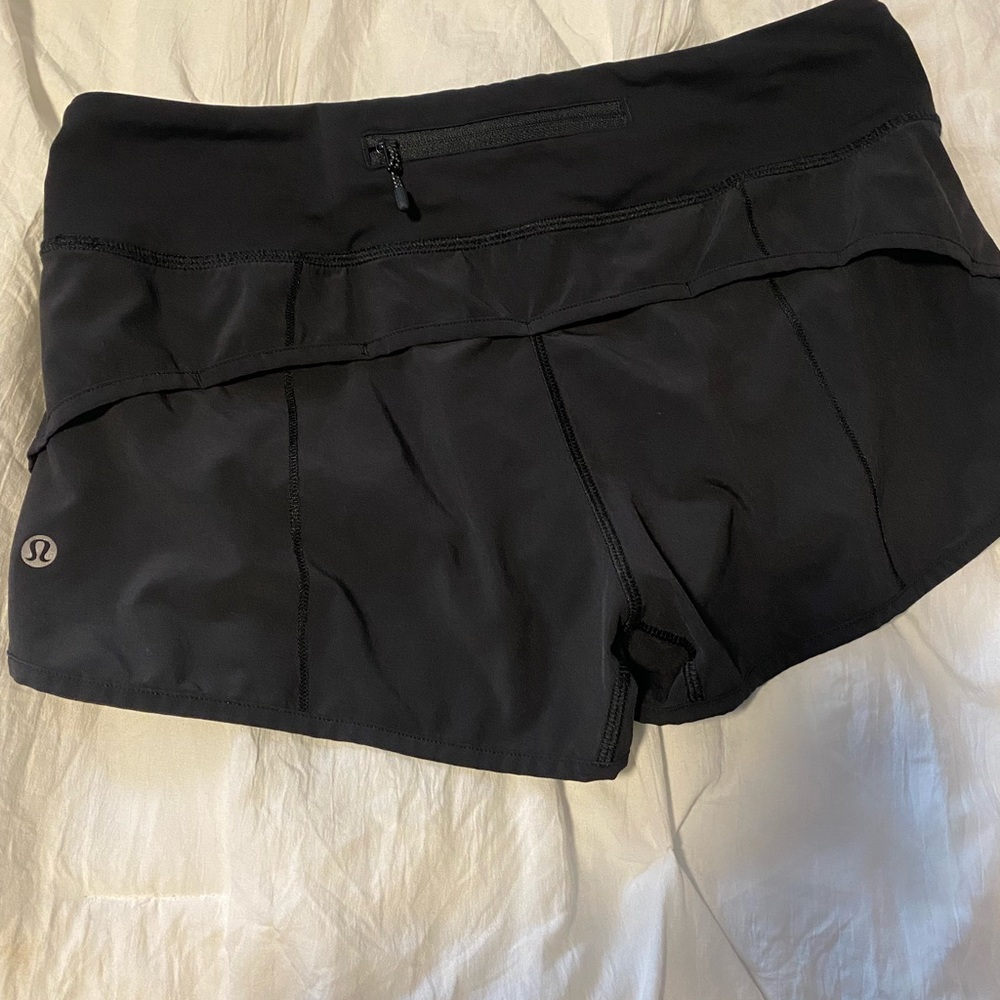 Lululemon speed up shorts 2.5 inch